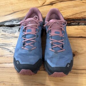 ON Women's Athletic Shoes - Blue and Pink